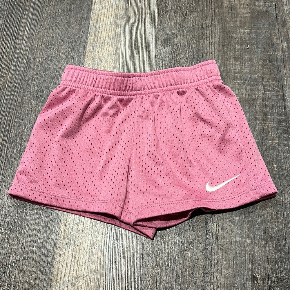 Girls Pink Nike Gym Shorts - XS 4